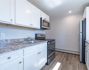 120 Grand Street - Photo Thumbnail 2