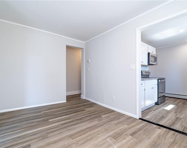 120 Grand Street - Photo Thumbnail 9