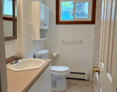 28 Rocco Drive - Photo Thumbnail 6