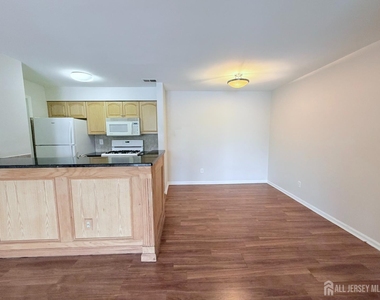 60 Lear Court - Photo Thumbnail 3