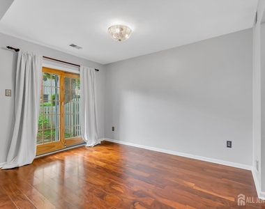 31 Fair Acres Court - Photo Thumbnail 8