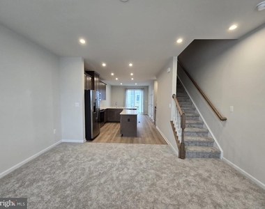 4928 Dunhaven Drive - Photo Thumbnail 20
