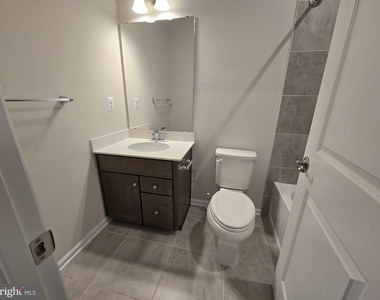 4928 Dunhaven Drive - Photo Thumbnail 12