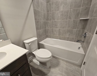 4928 Dunhaven Drive - Photo Thumbnail 7