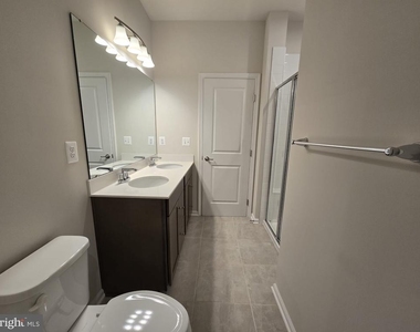 4928 Dunhaven Drive - Photo Thumbnail 17