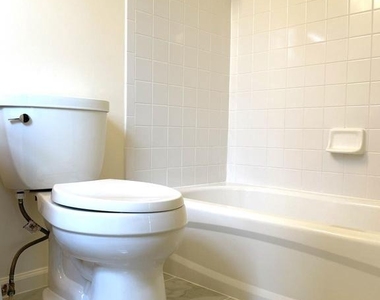 2540 Banshire Drive - Photo Thumbnail 32