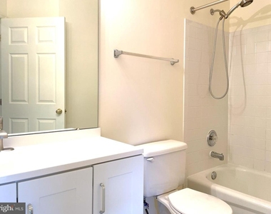2540 Banshire Drive - Photo Thumbnail 42