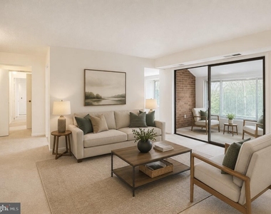 10204 Bushman Drive - Photo Thumbnail 2