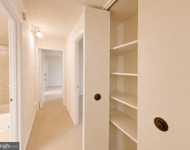 10204 Bushman Drive - Photo Thumbnail 9