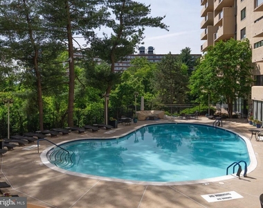 1101 S Arlington Ridge Road S - Photo Thumbnail 97