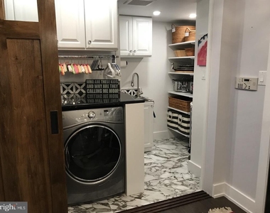 1101 S Arlington Ridge Road S - Photo Thumbnail 25