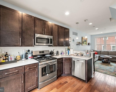 1014 S Bouvier Street - Photo Thumbnail 6
