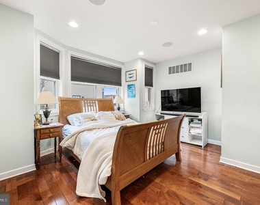 1014 S Bouvier Street - Photo Thumbnail 11
