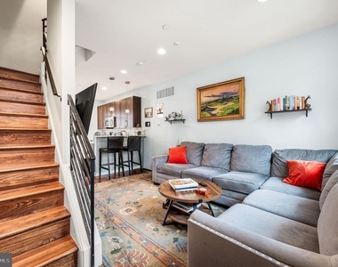 1014 S Bouvier Street - Photo Thumbnail 2