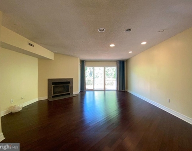 326 Brigade Court - Photo Thumbnail 6