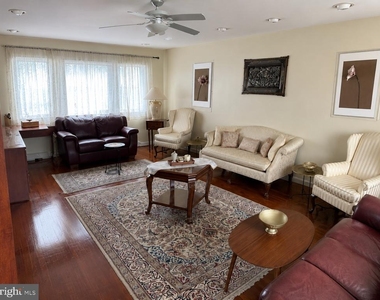 321 Surrey Road - Photo Thumbnail 18