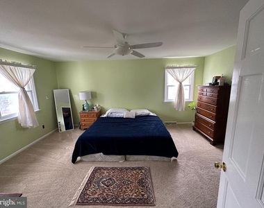 321 Surrey Road - Photo Thumbnail 15