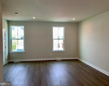 65 Rosemary Way - Photo Thumbnail 7