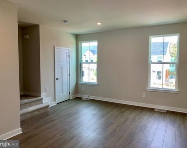 65 Rosemary Way - Photo Thumbnail 9