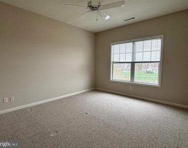 33156 N Village Loop - Photo Thumbnail 5