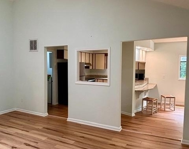16 Colgate Drive - Photo Thumbnail 5