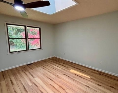 16 Colgate Drive - Photo Thumbnail 19