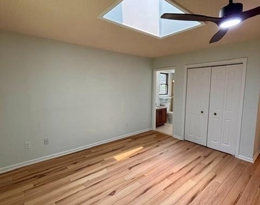 16 Colgate Drive - Photo Thumbnail 20