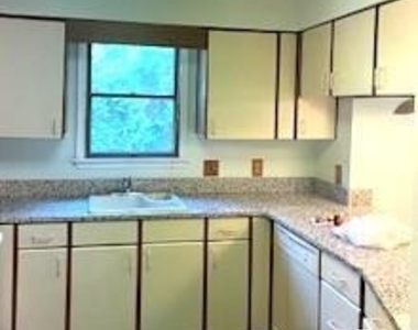 16 Colgate Drive - Photo Thumbnail 10