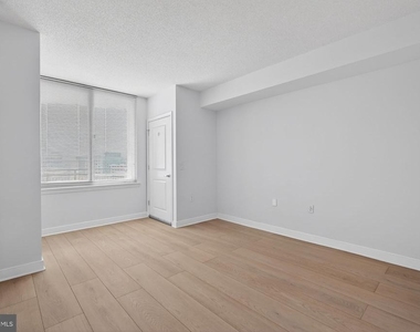 555 Massachusetts Avenue Nw - Photo Thumbnail 17
