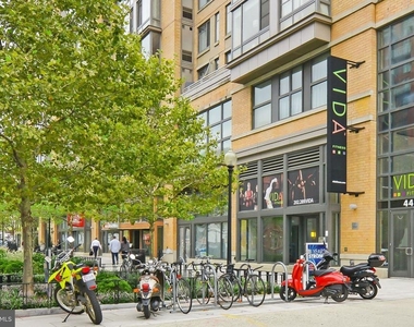 555 Massachusetts Avenue Nw - Photo Thumbnail 28