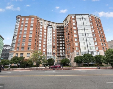 555 Massachusetts Avenue Nw - Photo Thumbnail 20