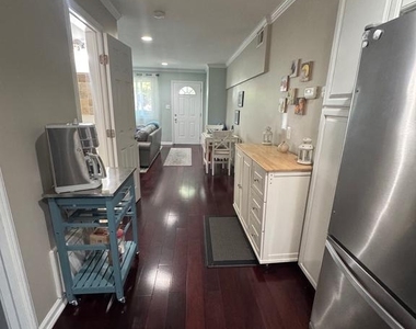 26 17th Street Se - Photo Thumbnail 8