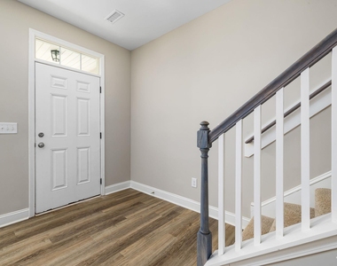 335 E Pine Avenue - Photo Thumbnail 2