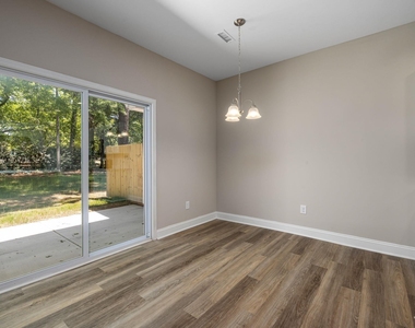335 E Pine Avenue - Photo Thumbnail 9