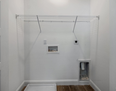 335 E Pine Avenue - Photo Thumbnail 21