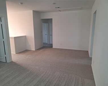 18001 Prairie Falcon Way - Photo Thumbnail 29
