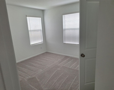 18001 Prairie Falcon Way - Photo Thumbnail 32