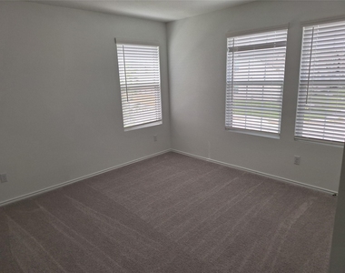 18001 Prairie Falcon Way - Photo Thumbnail 20