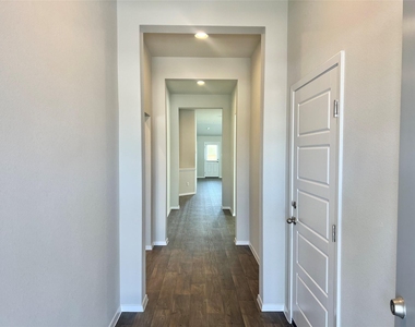 144 Edward R. Gaytan St - Photo Thumbnail 3