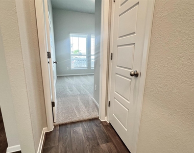 144 Edward R. Gaytan St - Photo Thumbnail 8