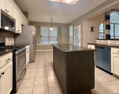 2323 Little Elm Trl - Photo Thumbnail 8