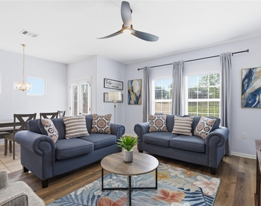 7510 Lazy Creek Dr - Photo Thumbnail 25