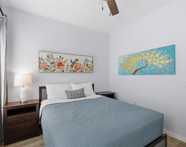 7510 Lazy Creek Dr - Photo Thumbnail 19