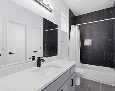 7510 Lazy Creek Dr - Photo Thumbnail 33