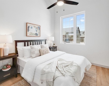1732 Bunche Rd - Photo Thumbnail 13