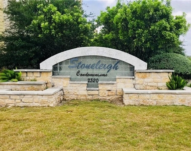 2320 Gracy Farms Ln - Photo Thumbnail 10