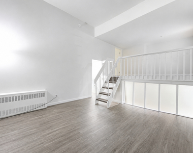 33 Gold Street - Photo Thumbnail 1