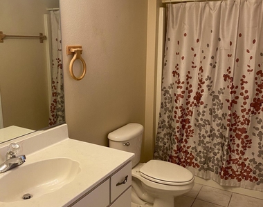 20 Empress Lane - Photo Thumbnail 9