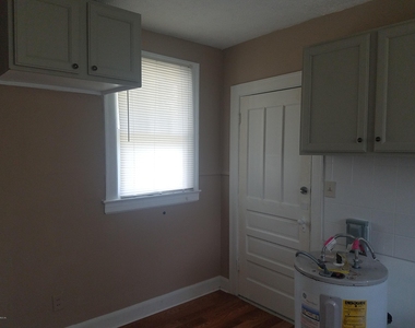 205 E 44th Street - Photo Thumbnail 6