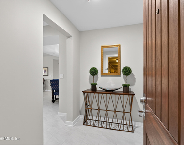 955 Registry Boulevard - Photo Thumbnail 3